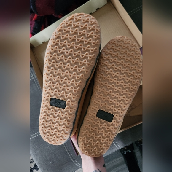 Men's Tan Suede Moccassin Slippers - Picture 3 of 4